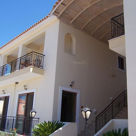Sirius Hotel Finikounta Exterior foto